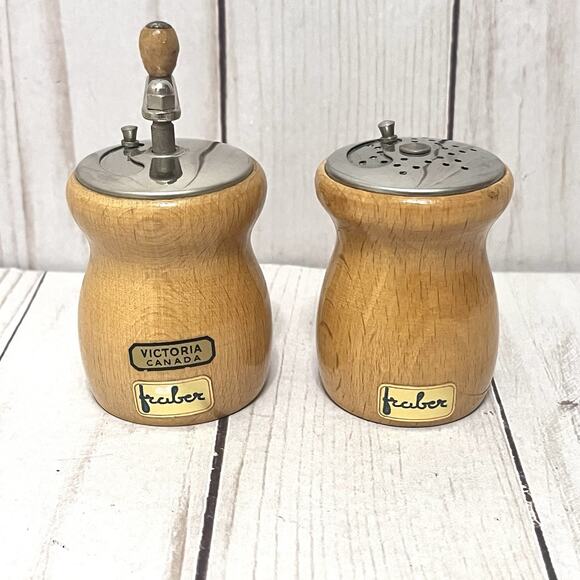 Vintage MCM Fraber Made In Italy Wooden Pepper Mill And Salt Shaker Grinder - Picture 1 of 10
